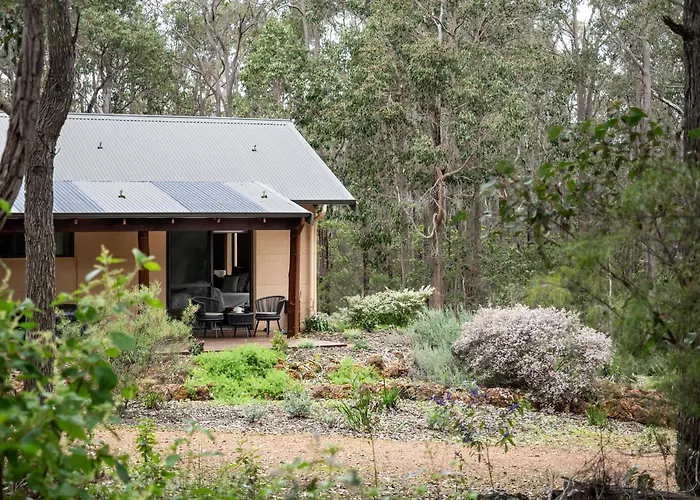 Jarrah Grove Forest Retreat - Adults Only Luxury Chalet
