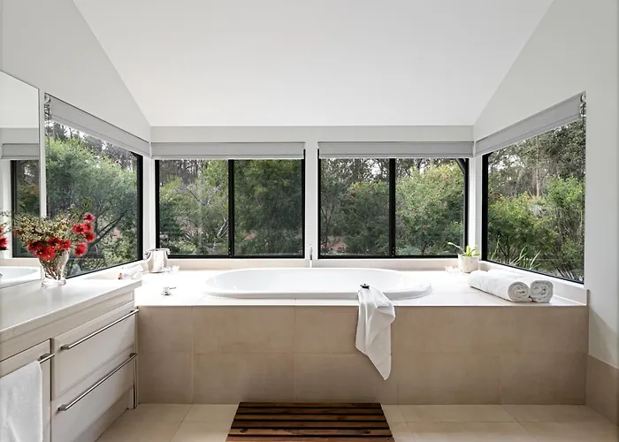 Jarrah Grove Forest Retreat - Adults Only Luxury Chalet