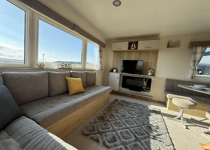 Perranporth Coastal Retreat- Sleeps8