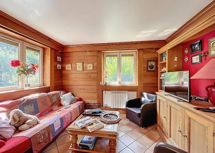 Chalet Renove Avec Cheminee Et Terrasse, Proche Telecabine