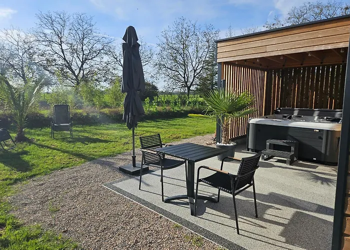 Chalet avec son jacuzzi privé