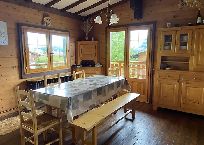 Chalet cosy à Crest-Voland – 6 personnes, cuisine équipée, salon TV, proche pistes et nature - FR-1-733-154
