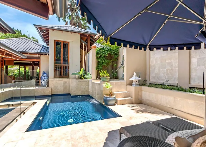 Far Pavilions - An Intimate Bali-Style Haven