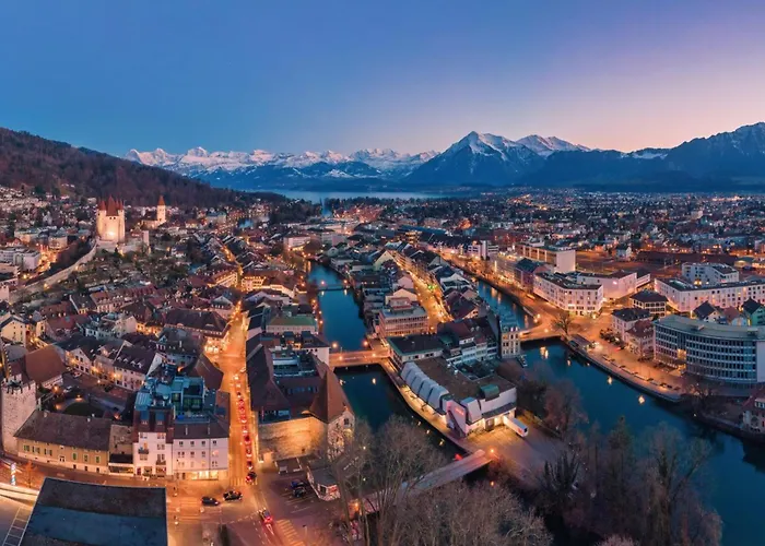 Chalet Egglen "Typical Swiss House, Best Views, Private Jacuzzi"