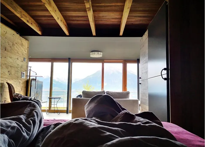 Chalet With Panoramic Views Of The Mountains Of The Oberland And Lake Thun