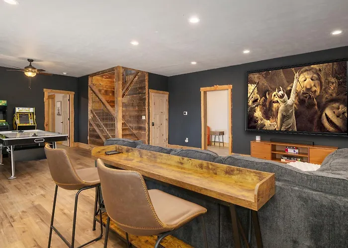 Luxurious Chalet - Epic Views, Hot Tub, Gym, Game Room, & 4K Projector In Grand Lake