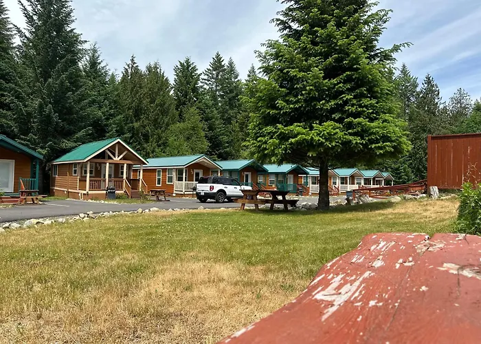Lodge & Cabins