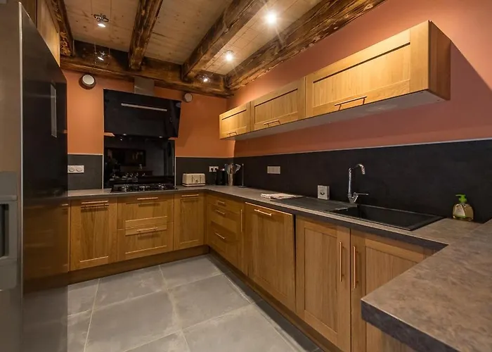 Chalet Montagnard Renove Avec Jacuzzi 4****- 15 Personnes