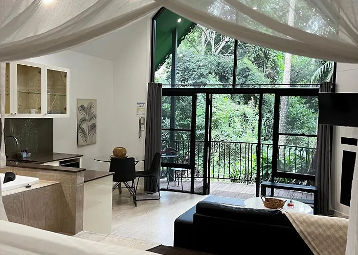Gallery Walk Chalets - Tamborine Mountain
