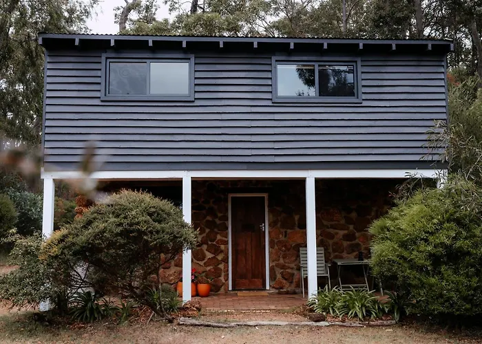 Cottage 3 - The Row