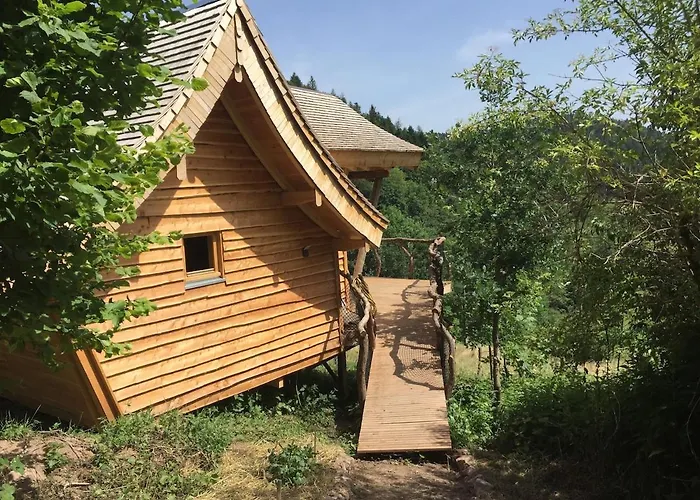 Cabane Insolite Les Vargottes