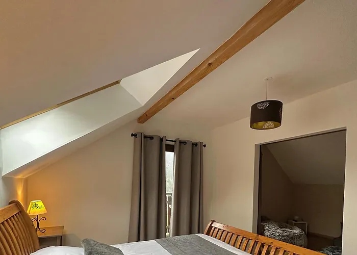 Les 2 Sapins - 10 personnes - Lits faits, Serviettes et ménage inclus