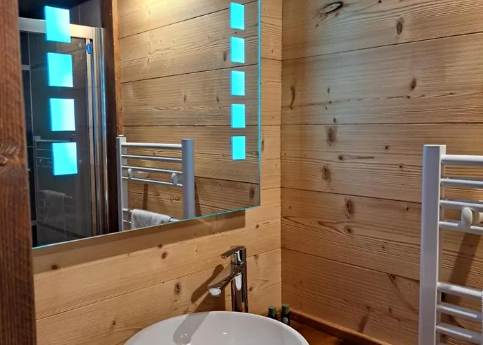 Chalet Nobel Centre Ville 8 Pers - 4 Chambres - 4 Sdb