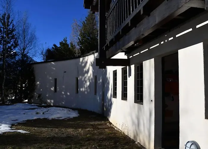 Chalet d'architecte-Alpe d'Huez 9p- 4ch- 1bureau