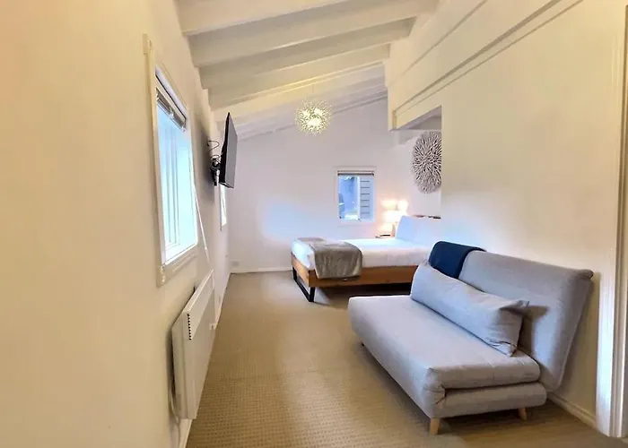 Vaucluse Chalet, Alpine-Getaways