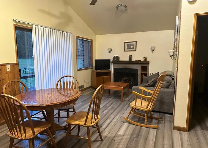 Glacier Peak Resort And Rv Park