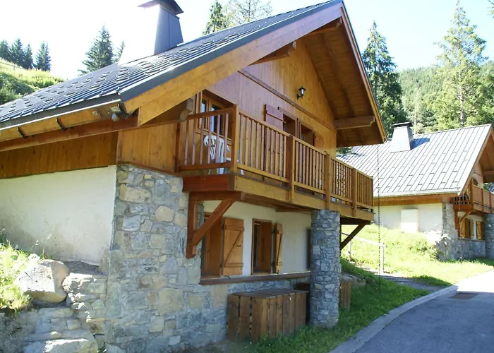 Chalet In Huez Near Ski Slope