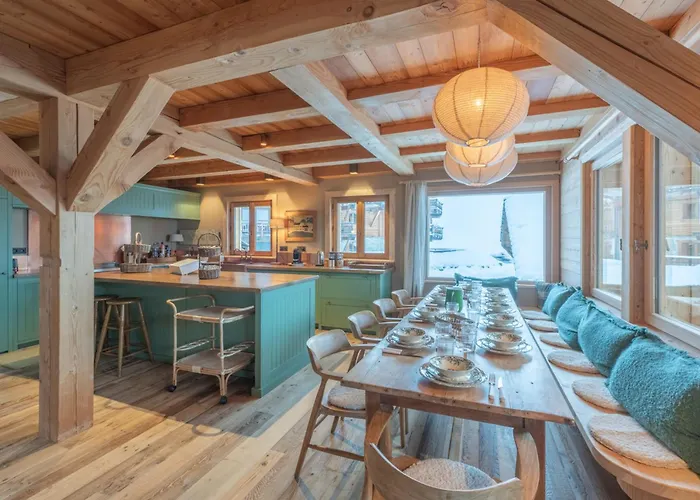 Chalet Skis Aux Pieds Avec Spa, Animaux Admis, Parking - Fr-1-645-43
