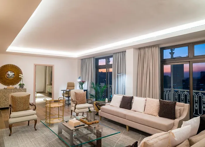 Luxury hotel only: Hyatt Regency Harare The Meikles