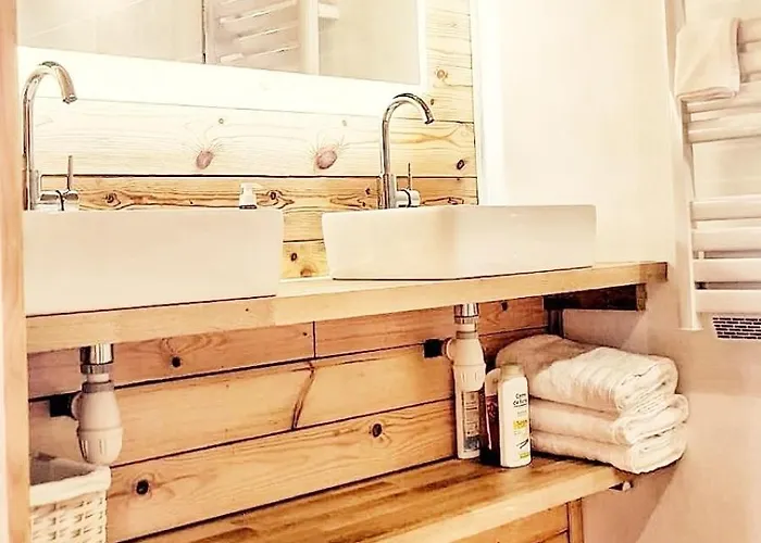 Vue imprenable et jacuzzi 4 Etoiles