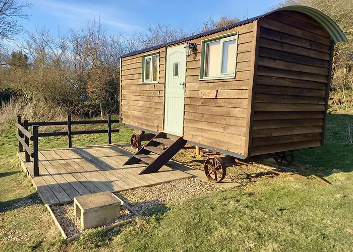 Under The Stars Shepherds Huts At Harbors Lake