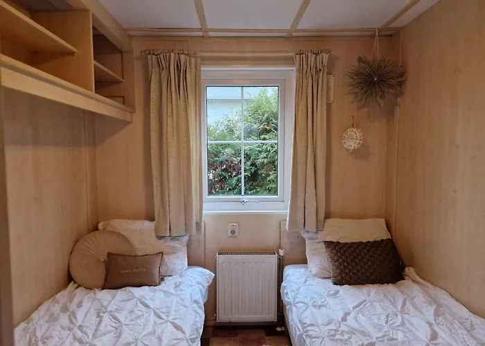 6 Persoons Chalet Op De Veluwe Bij Binnen En Buiten Zwembad