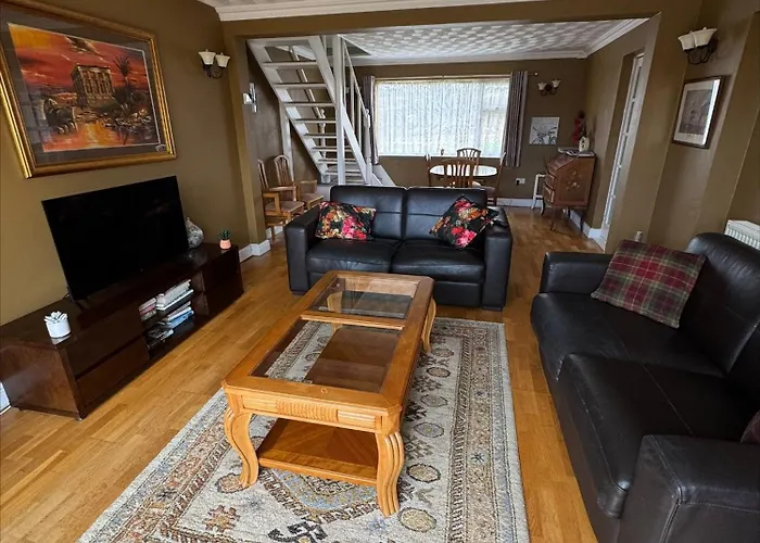 Springfield Oaks Cottage
