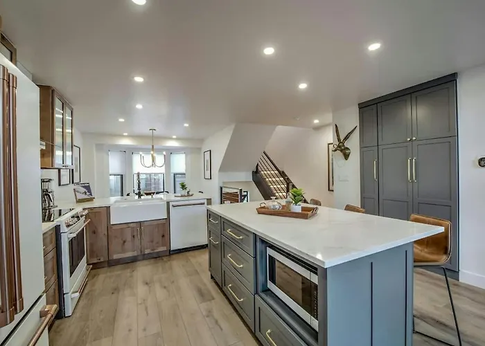 Breck Haven Luxury Townhome Private Spa
