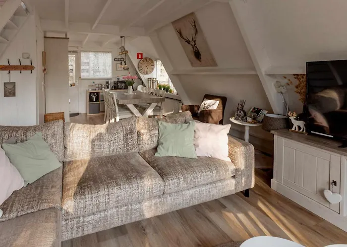 Het Hertenbos Chalet 136 - Bos- Groene Oase- Rustmoment- Zwembad