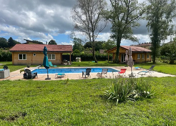 Ô Village