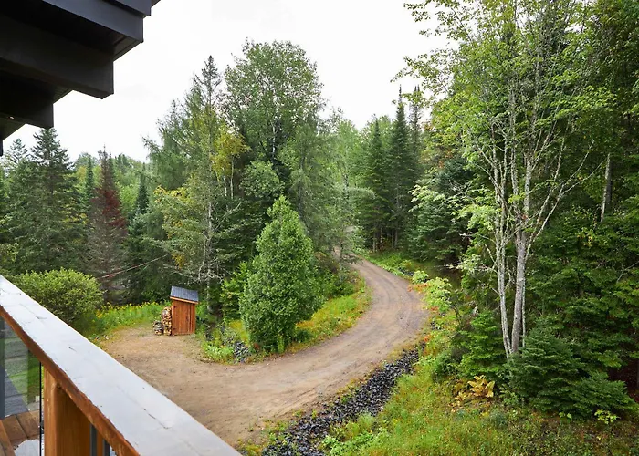 Maison Contemporaine Tremblant- Spa & Tranquillite