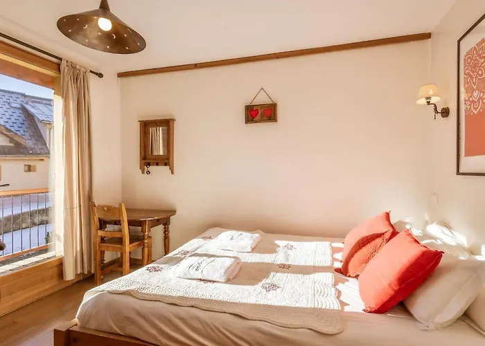 Chalet 6 Pieces Pour 12 Personnes Avec Parking Et Animaux Admis