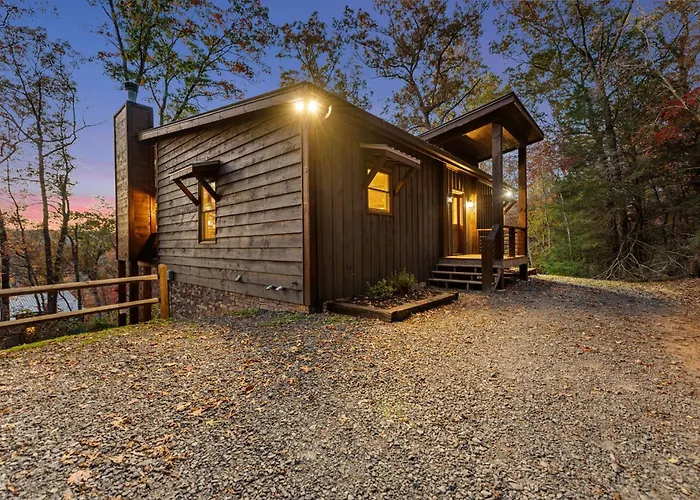 Chardonnay Chalet - Luxe Modern Chalet - Hot Tub, Wi-Fi, Fire Pit, Game Room, Amazing Deck - 15 Min To Blue Ridge