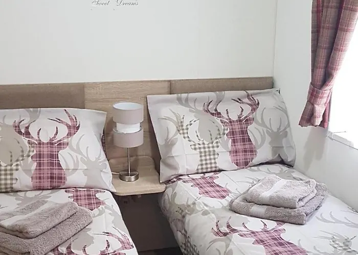 Jasper Lodge In Beautiful Glendevon Country Park Perthshire Scotland