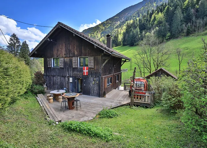 Chalet Le Nutshell - 4Pers - Vue Montagne Au Calme - Proche Annecy, La Clusaz, Grand-Bornand - Aravistour