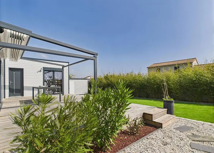 Chalet Pour 6 - Piscine Chauffee - Terrasse