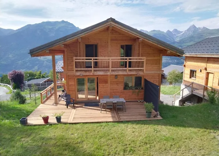 Chalet recent , 5 min télésiège de la Roche, virage 12