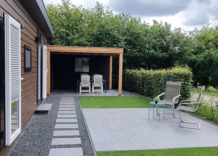 Veluwe Lodge - Comfortable Residence With Sunny Garden