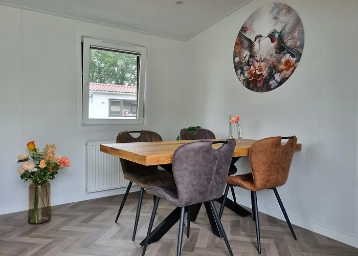 Veluwe Lodge - Comfortable Residence With Sunny Garden