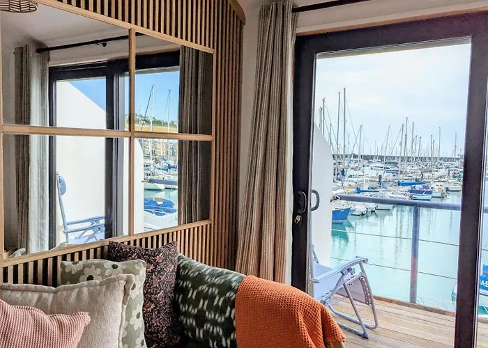 Tinytin Home On The Ocean