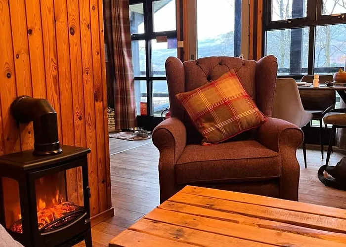 Milton Bay Luxury Lodge Wrapped In Exceptional Scenery