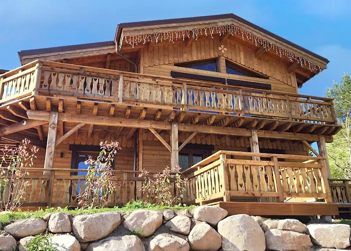 Gite panoramique et Spa de Liézey Les Jonquilles