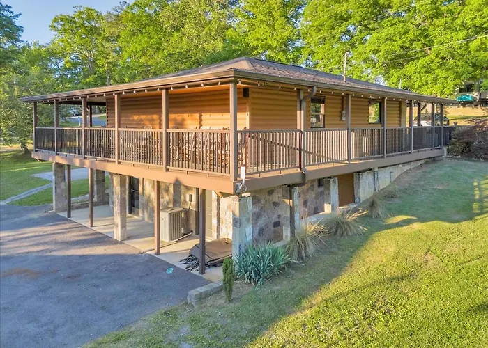 Charming Cabin With Parking