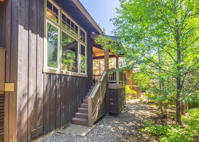 Cozy, Centrally Located With Suncadia Pool Access