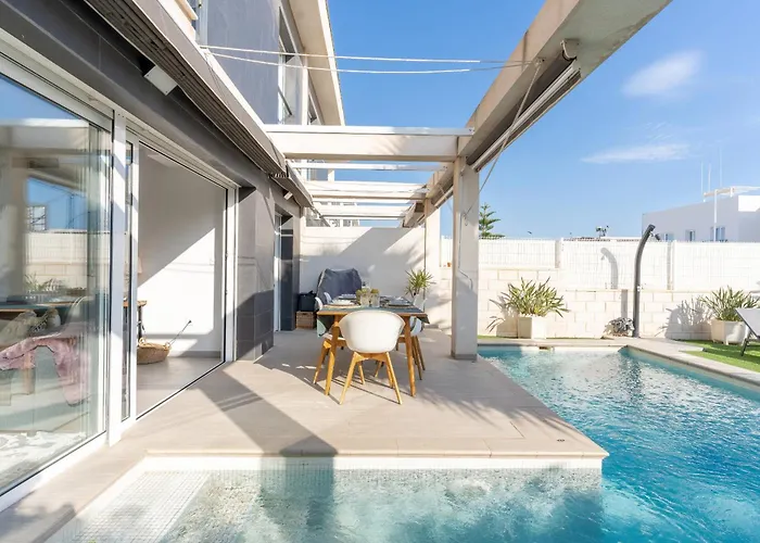 Azure Escape Villa, Gran Alacant By United Renters