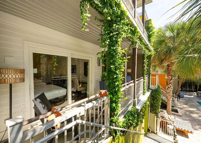 Resort: Truman Hotel