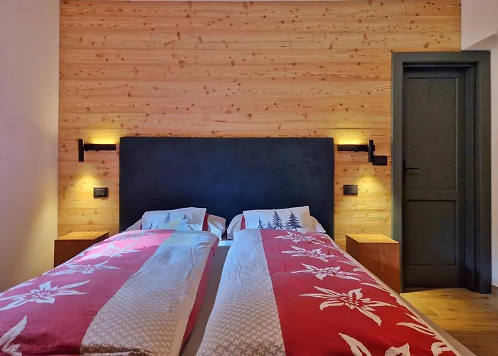 Laras Chalet