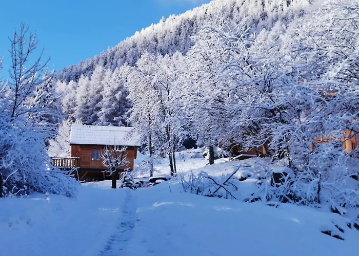 Les Cabanes Du Domaine De L Esperluette