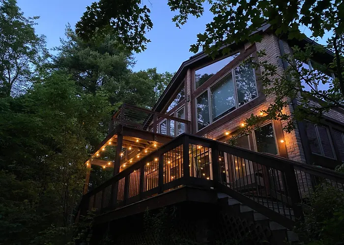 Mountain Lodge Retreat, Near New Paltz & Hikes