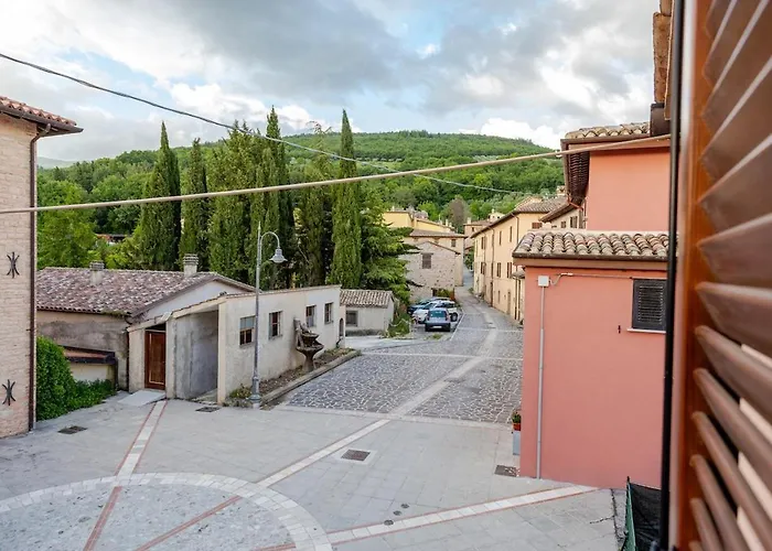 Filocase Pink Village House
